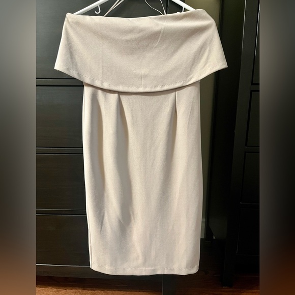 NWOT DYNAMITE Off-shoulder taupe wedding party dress - Picture 3 of 4